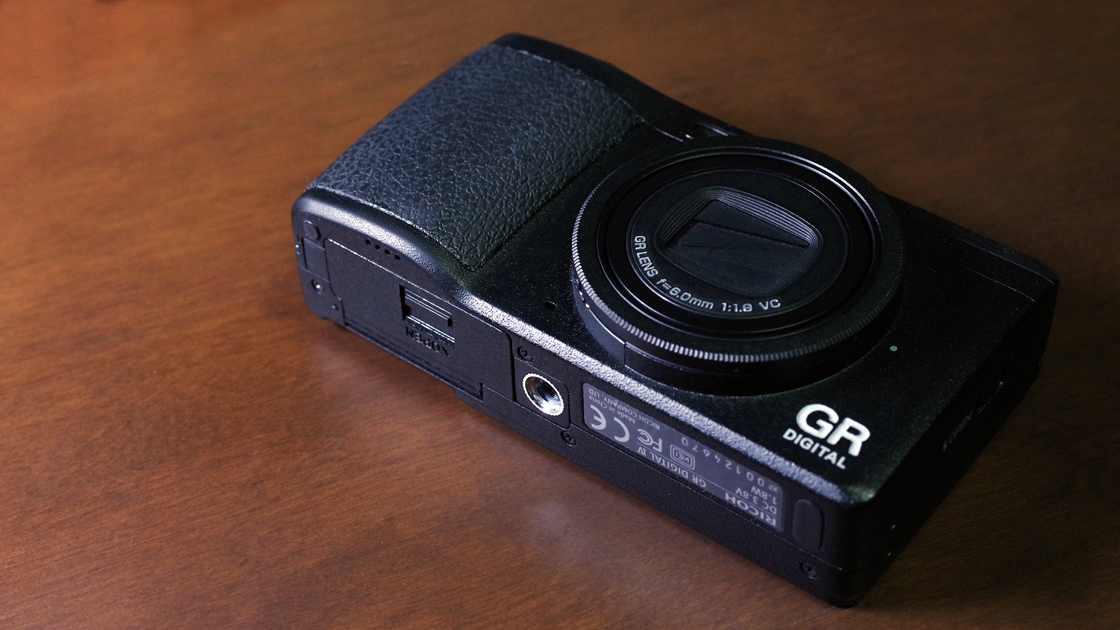 Secrets of GR III Grip Design (Inaba) | GR official | RICOH 